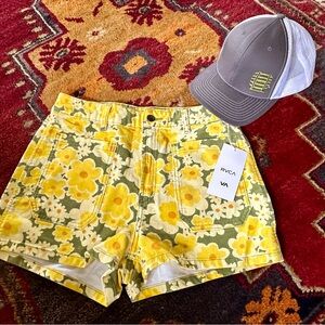 RCVA Belle Cord Short Size 28